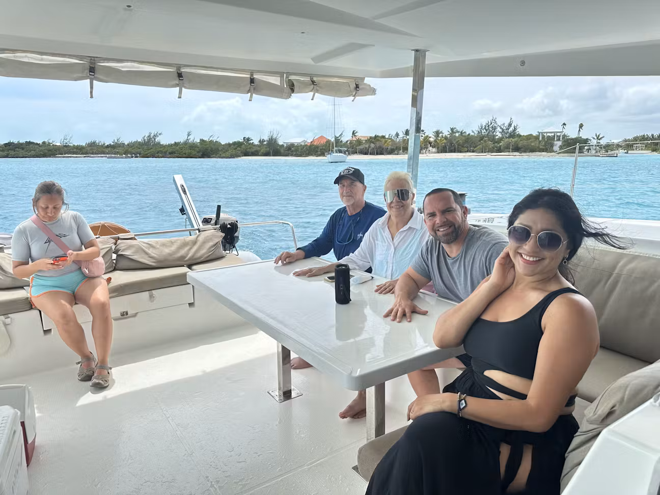 Your Private Lounge On The Turquoise Waters